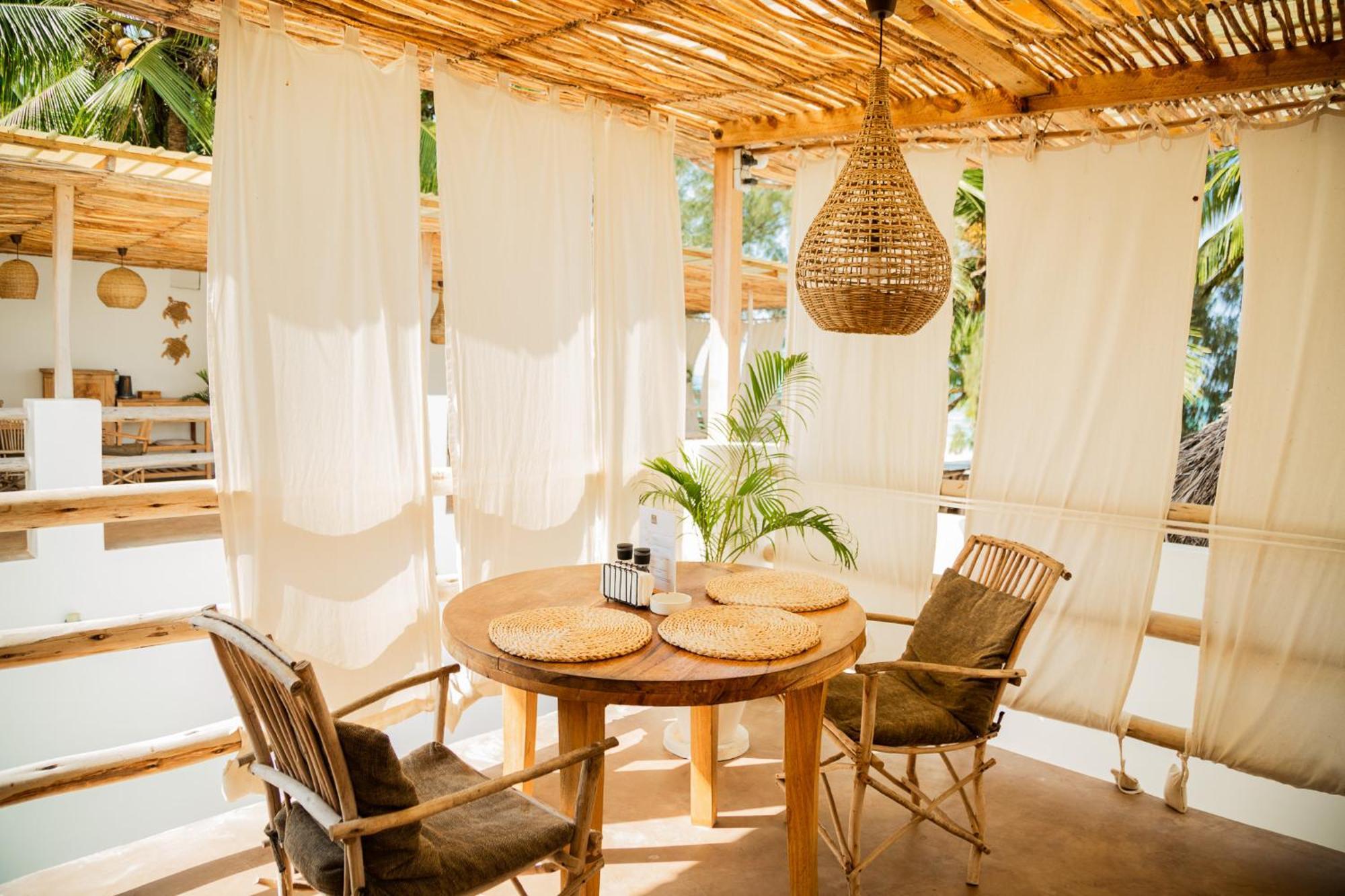 Boho Boutique Hotel - Beachfront , Adults Only , Private Pool Kiwengwa  Exteriör bild
